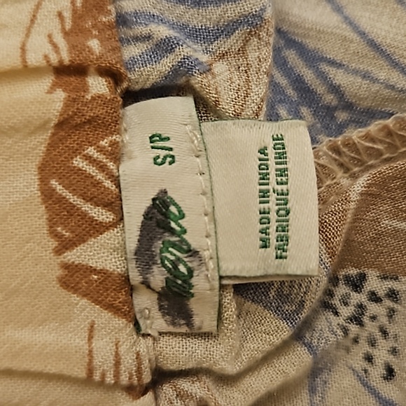 Aerie Woman's High Righ Floral Print Shorts. Sz: S - Picture 3 of 6